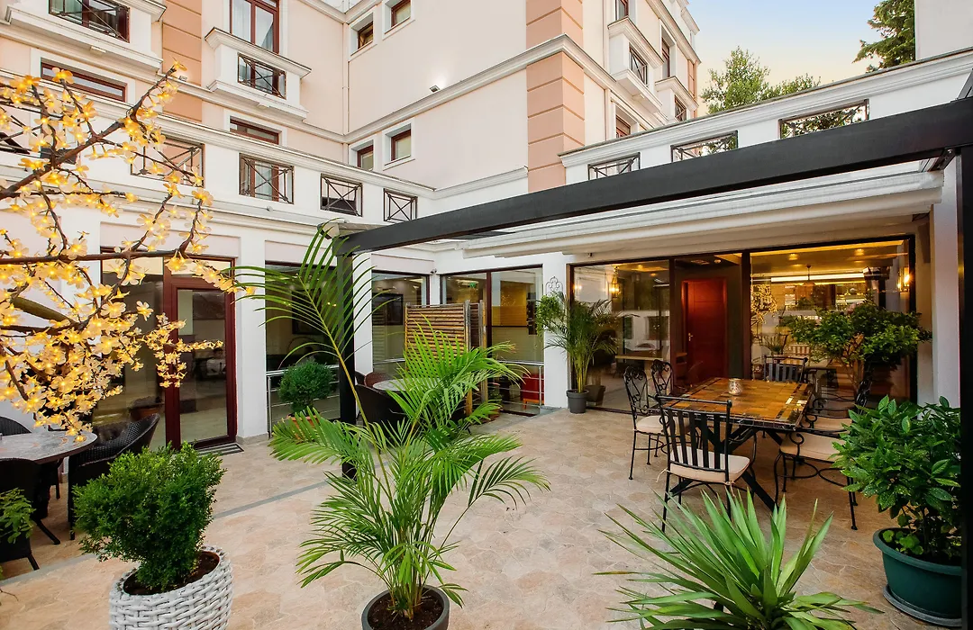 Urban Boutique Hotel-1